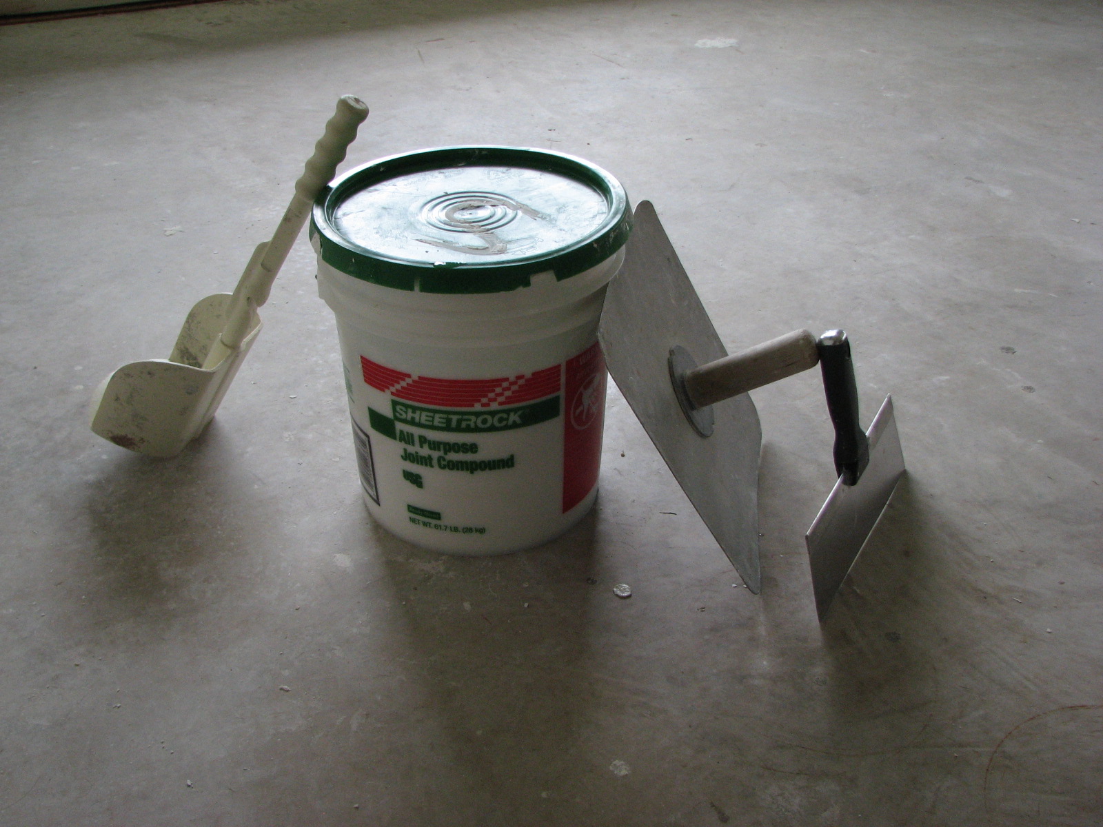 Drywall deals mud trowel