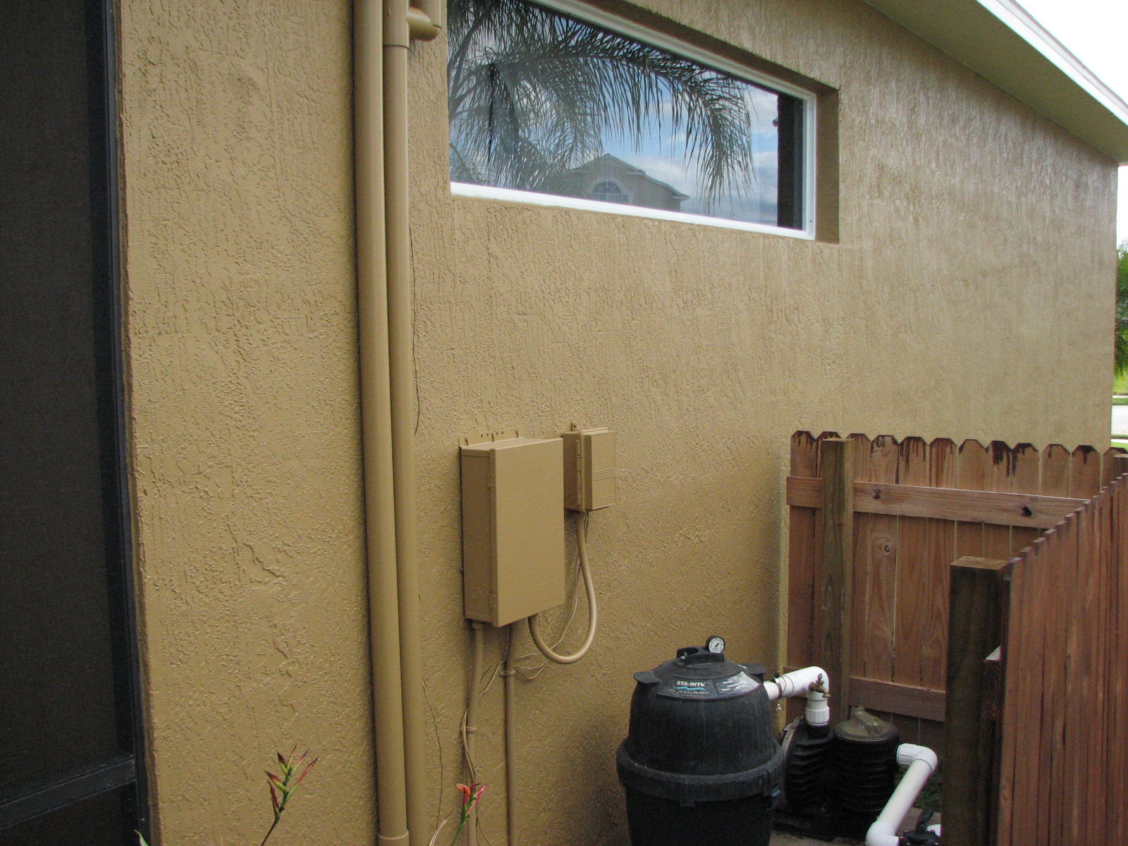 Suntree Exterior Painting Boxes-Pipes