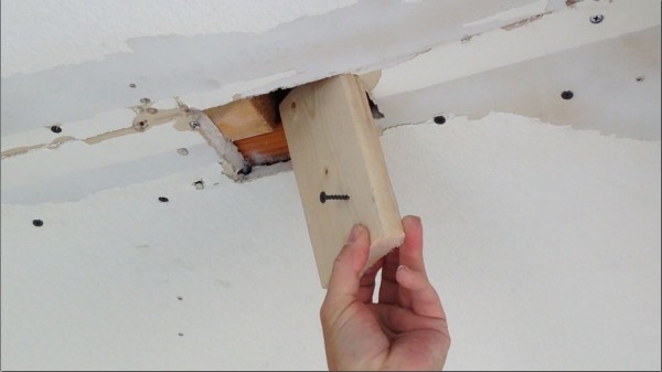 Drywall paper tape joints cracking and falling down? (4)