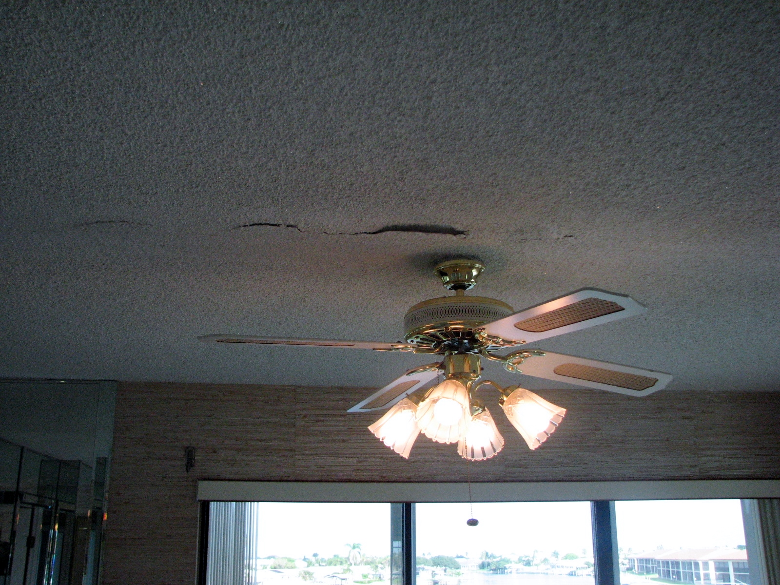 Cocoa Beach Popcorn Ceiling Texture Is Falling Down