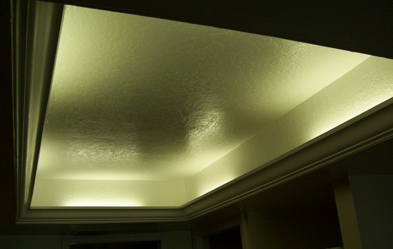 Custom tray ceiling